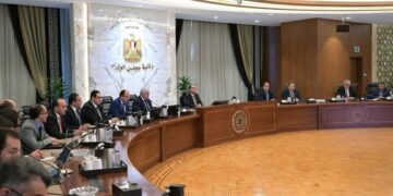 رئيس الوزراء يتابع الموقف التنفيذي للمعهد القومي للاورام الجديد “500-500”