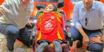 مؤسسة تطبيق سند تُحقق حلم “البطل الصغير ياسين “بلقاء أسطورة الكرة العربية محمود الخطيب