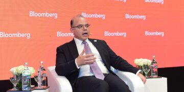 رئيس الرقابة المالية يستعرض جهود تطوير القطاع غير المصرفي خلال مؤتمر بلومبرج (Bloomberg Discovery Series )