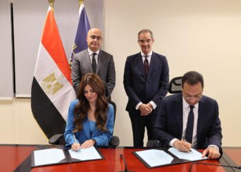 “وزير الاتصالات”يشهد توقيع مذكرة تفاهم بين وزارة الاتصالات و”مايكروسوفت مصر”