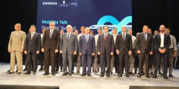  وزير الصناعة والنقل يفتتح فعاليات الملتقي الطلابي “موبيلتي توك” Mobility Talk بحضور وزير التعليم العالي