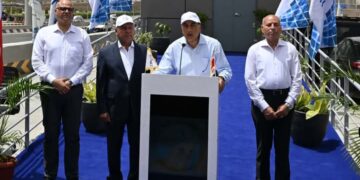 وزير النقل: لدينا شبكة كاملة من وسائل النقل الجماعي الأخضر المستدام الكهربائية بالكامل