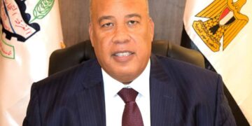 إختيار أيمن العشري ممثلا لإتحاد الغرف التجارية بمجلس تحديث الصناعة