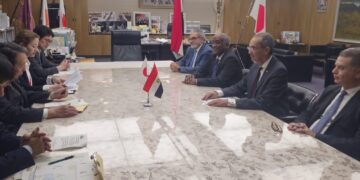 “وزير الاتصالات”يلتقى محافظ طوكيو لبحث التعاون فى مجالات بناء القدرات الرقمية ودعم ريادة الأعمال