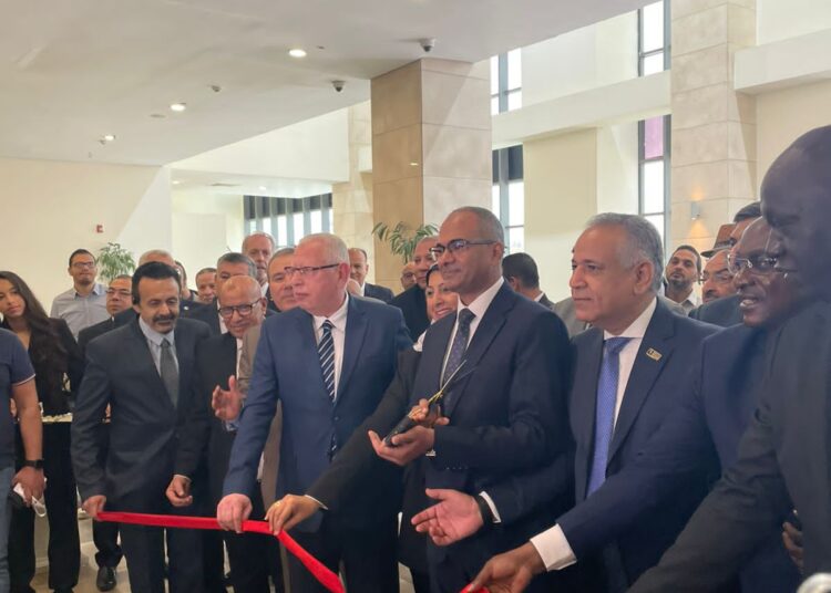 نائب وزير الإسكان يفتتح معرض وتريكس التاسع لمعالجة وتنقية المياه اليوو