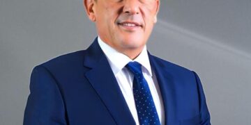 “حسام الشاعر” يهنئ رؤساء غرف السياحة الفرعية بمناسبة صدور قرارات تعيينهم