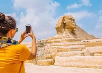 يومية 1800 جنيه.. زيادة أجر المرشد السياحي في مصر