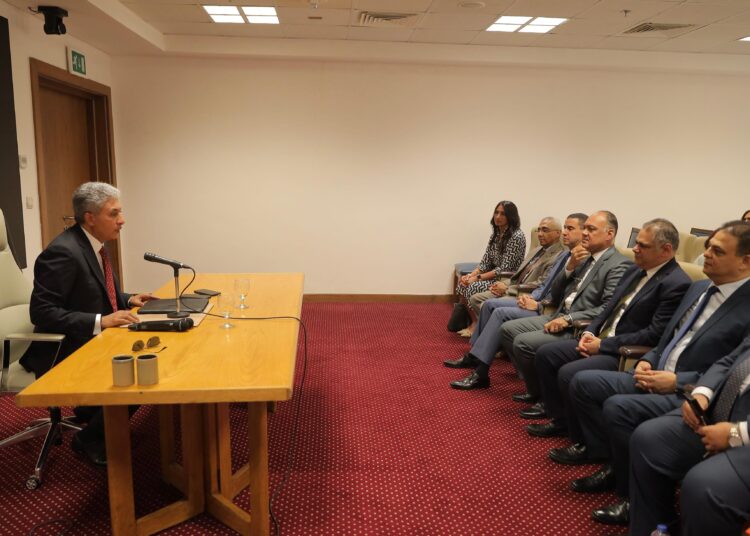 وزير السياحة يلتقي 20 سفيراً وقنصلاً عاماً من الموفدين لتمثيل مصر بالخارج