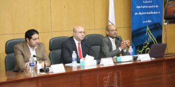 محافظ بني سويف ورئيس البورصة يفتتحان فعاليات النسخة الثالثة عشر لمؤتمر ” البورصة للتنمية في بني سويف”