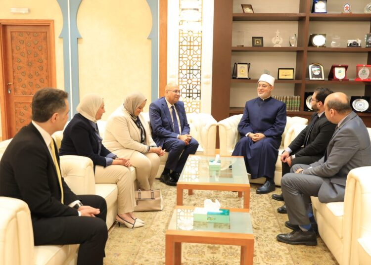 توقيع بروتوكول تعاون بين مصر للطيران ودار الإفتاء المصرية