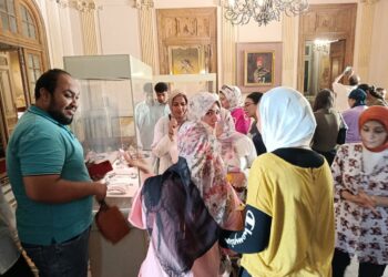 انطلاق مبادرة “هويتنا إسكندراني” بجولة سياحية إلى متحف المجوهرات الملكية بالإسكندرية