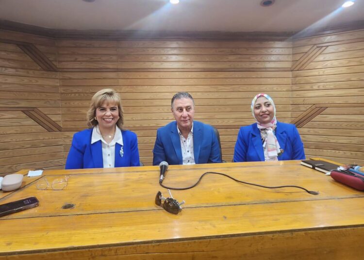 سكرتارية المرأة العاملة تستمر في ندوات قانون العمل.. وتؤكد يتوافق مع الاتفاقيات الدولية