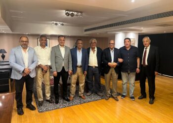 رئيس غرفة شركات السياحة يطالب رؤساء الغرف الفرعية ببذل أقصى جهد لخدمة القطاع