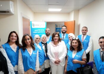 بنك قناة السويس يتبرع بأسرة طبية كهربائية لمستشفى عبلة الكحلاوي لعلاج الزهايمر