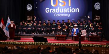 البنك الأهلي المصري يحتفل بتخريج دفعة جديدة من الحاصلين على منح دراسية بمدينة زويل