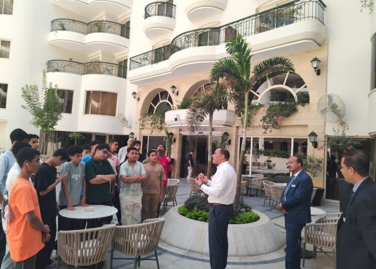 تدريب طلاب الأزهر على الوعي السياحي بفنادق شتايجن