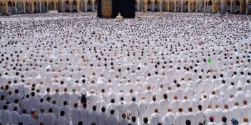 بيان عاجل من السياحة بشأن موعد إصدار ضوابط وأسعار الحج السياحي