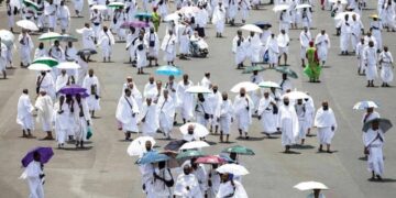 “السياحة” تستحدث برنامجين جديدين في ضوابط الحج السياحي 2026