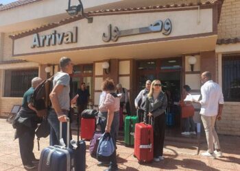 مطروح تستقبل 698 رحلة طيران شارتر خلال صيف 2025