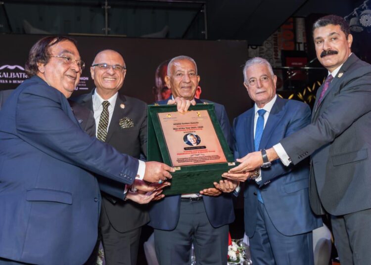 الاتحاد الأفريقي الآسيوي يكرّم رجل الأعمال “كامل أبو على” ومجموعة بيك الباتروس للفنادق تحصد جوائز التميز السياحى الدولى