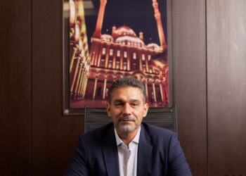 “إي آند مصر”تعلن تغيير اسم e& Global Services إلى e& CX Solutions Egypt لتقديم حلول متكاملة للعملاء