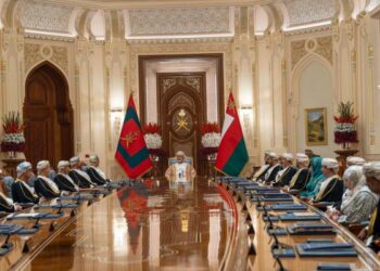 حزمة قرارات بشأن الحماية الاجتماعية وتشغيل الشباب بسلطنة عمان