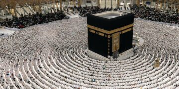 بيئة رقمية متكاملة لتحسين خدمة ضيوف الرحمن