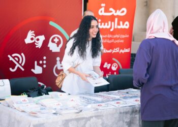 “إي آند مصر” تطلق مبادرة شاملة لتوفير بيئة تعليمية صحية وآمنة لطلاب مدارس التربية الخاصة