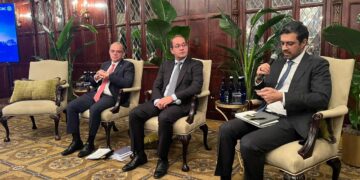  رئيس الرقابة المالية يستعرض جهود تطوير القطاع المالي غير المصرفي خلال لقاءات مع ممثلين ببنكي ستاندرد تشارترد وسيتي بنك