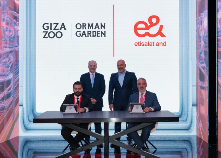 “إي آند بيزنس”توقع مذكرة تفاهم لتحويل حديقتي الحيوان والاورمان إلى نموذج عالمي للحدائق الذكية