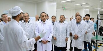 “مدبولي” يفتتح مصنع “أوبو” لتصنيع الهواتف بالعاشر من رمضان ضمن خطة استثمارية بقيمة 50 مليون دولار