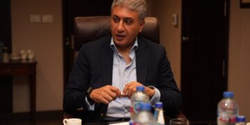 “السياحة” تكشف حقيقة إنشاء مبنى خرساني بمنطقة الدير البحري