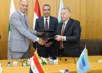 الهيئة القومية للبريد والأكاديمية الدولية للهندسة وعلوم الإعلام توقعان بروتوكول تعاون لتقديم الخدمات البريدية والمالية داخل الحرم الجامعي