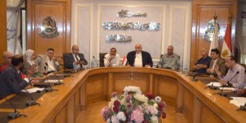 شعبة حراسة المنشآت ونقل الأموال تواصل مناقشة مقترحات قانون العمل الجديد لدعم التطوير وتنمية القطاع 