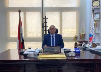 حملات ليلية مكثفة لمواجهة الإشغالات والنباشين وتحقيق الانضباط الحضاري بمدينة أكتوبر الجديدة