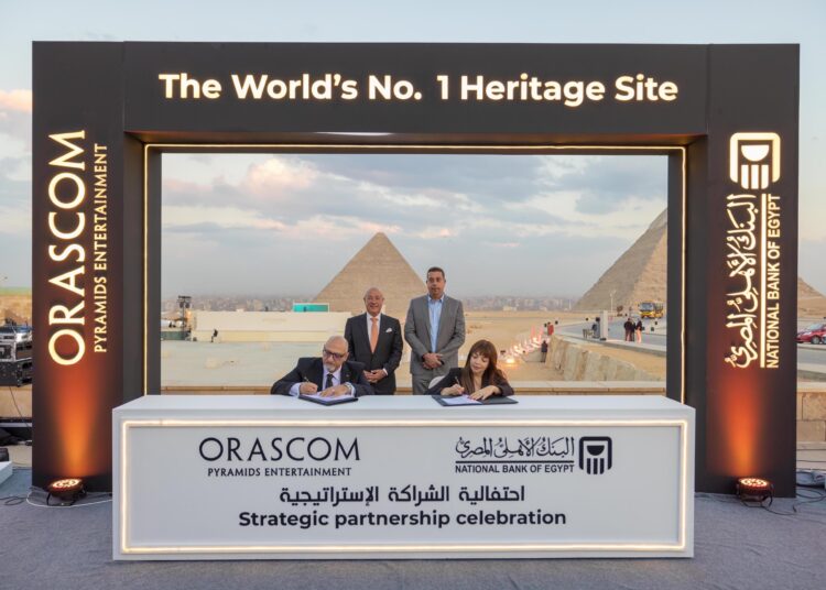 تجديد الشراكة الاستراتيجية بين البنك الأهلي وأوراسكوم بيراميدز