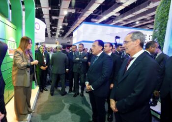 رئيس الوزراء يطّلع على جهود تطوير منظومة البريد وإطلاق أحدث الخدمات المالية الرقمية في “Cairo ICT 2025”