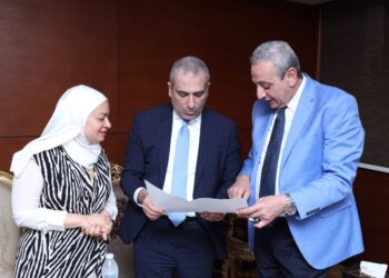 رئيس البنك الزراعي المصري يبحث مع محافظ الغربية تعزيز التنمية الزراعية ودعم الاستثمار الإنتاجي