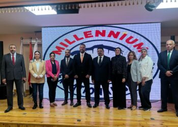 نائب رئيس البورصة  يستعرض أمام طلاب مدارس ميلينيوم الدولية أساسيات الاستثمار والثقافة المالية 