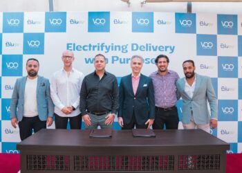 VOO App بالشراكة مع Blu EV تطلق أول منظومة توصيل كهربائية بالكامل للدراجات في مصر 