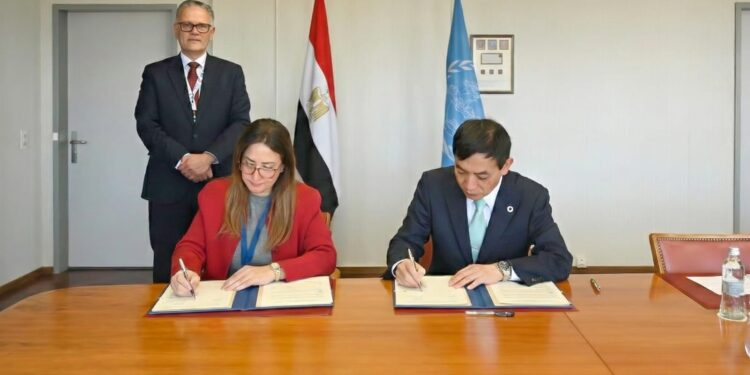 “اتحاد البريد العالمي” يجدد ثقته في مصر ويوقّع اتفاقية استضافة المركز الإقليمي للتدريب حتى 2029    