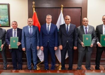 تحالف مصرفي يضم 3 بنوك لتمويل شركة العلمين لمنتجات السيليكون بقيمة 140 مليون دولار