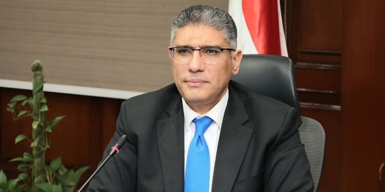 رسميًا.. محافظ الجيزة يعتمد الحيز العمراني الجديد لـ83 قرية في 4 مراكز كبرى