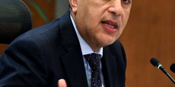 رئيس الوزراء: انخفاض الدين وتطوير العاصمة الجديدة ووسط البلد والمثلث الذهبي في صدارة أولويات الدولة