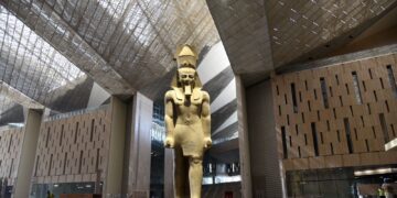 السياحة تكشف حقيقة ما أُثير مؤخراً بشأن المتحف الكبير