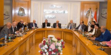 “لجنة السيارات” تجهّز مذكرة شاملة لرفعها إلى “العشري” حول قرار نقل معارض السيارات خارج الكتلة السكنية 