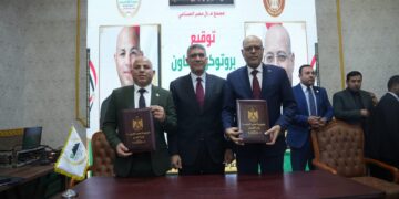 وزير العمل يوقع بروتوكول تعاون مع رئيس منظومة OMC عمال مصر