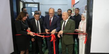 وزير العمل يوقع بروتوكول تعاون مع رئيس منظومة OMC عمال مصر