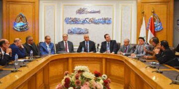غرفة القاهرة تُنظم ندوة استعدادًا للتطبيق الإلزامي للإفراج المسبق للشحنات الجوية في يناير 2026
