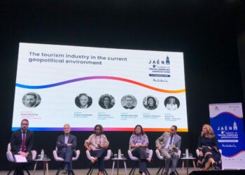 السياحة المصرية أثبتت قدرتها على الصمود أمام الاضطرابات السياسية